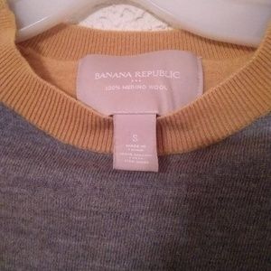 Banana Repulic sweater